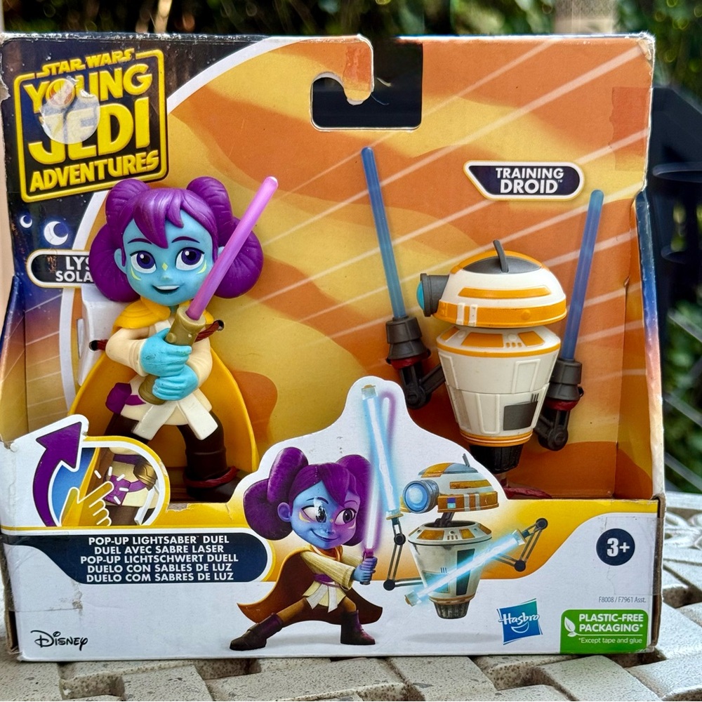 Hasbro Star Wars Jedi Adventures Figure and Droid Set - Purple and Blue